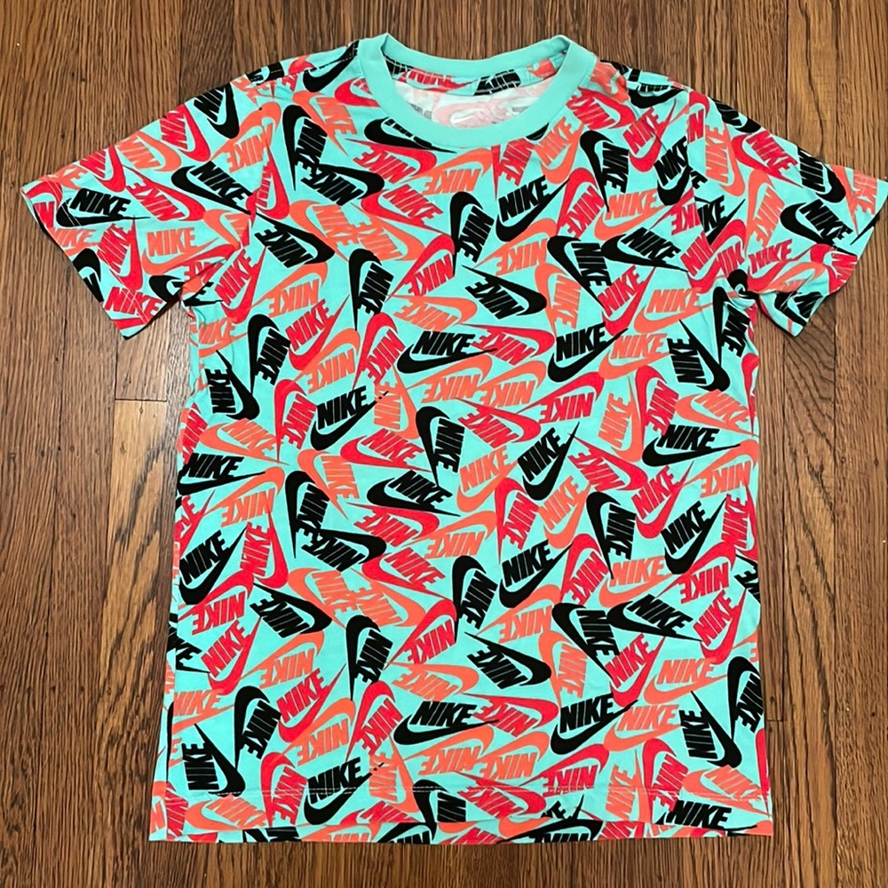 Nike T-shirt sz L